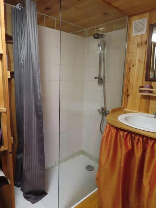 Cosy Cabane Montbrun-Bocage Luaran gambar