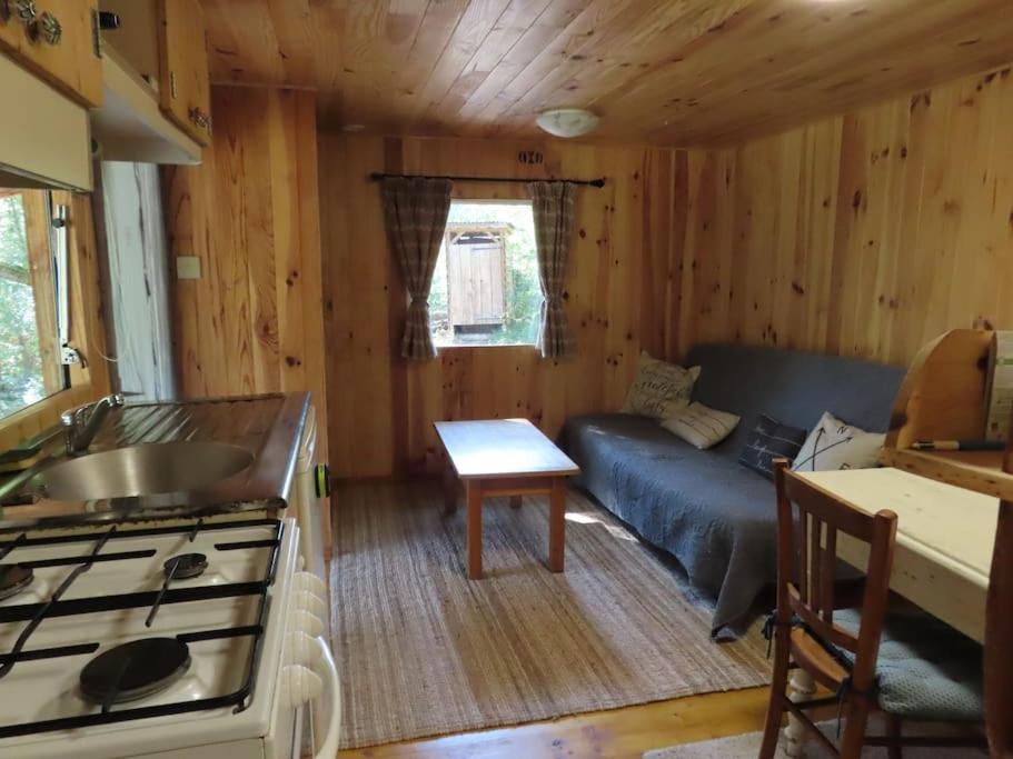 Cosy Cabane Montbrun-Bocage Luaran gambar