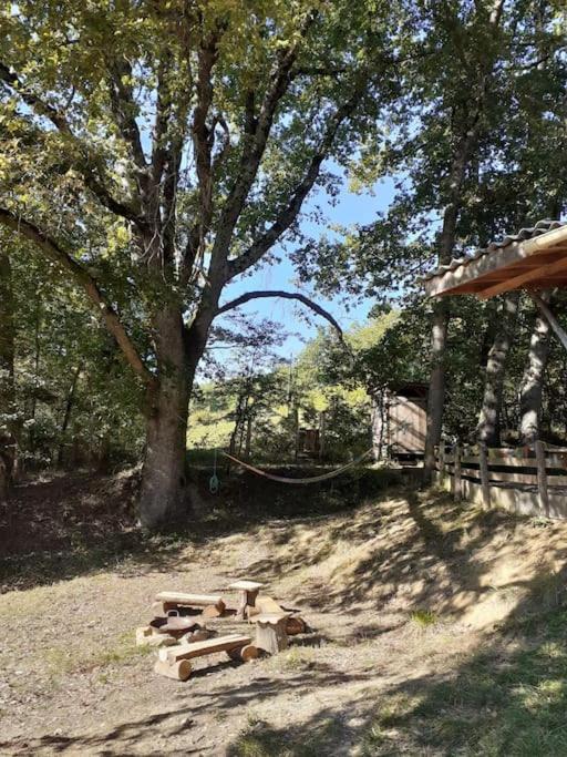 Cosy Cabane Montbrun-Bocage Luaran gambar