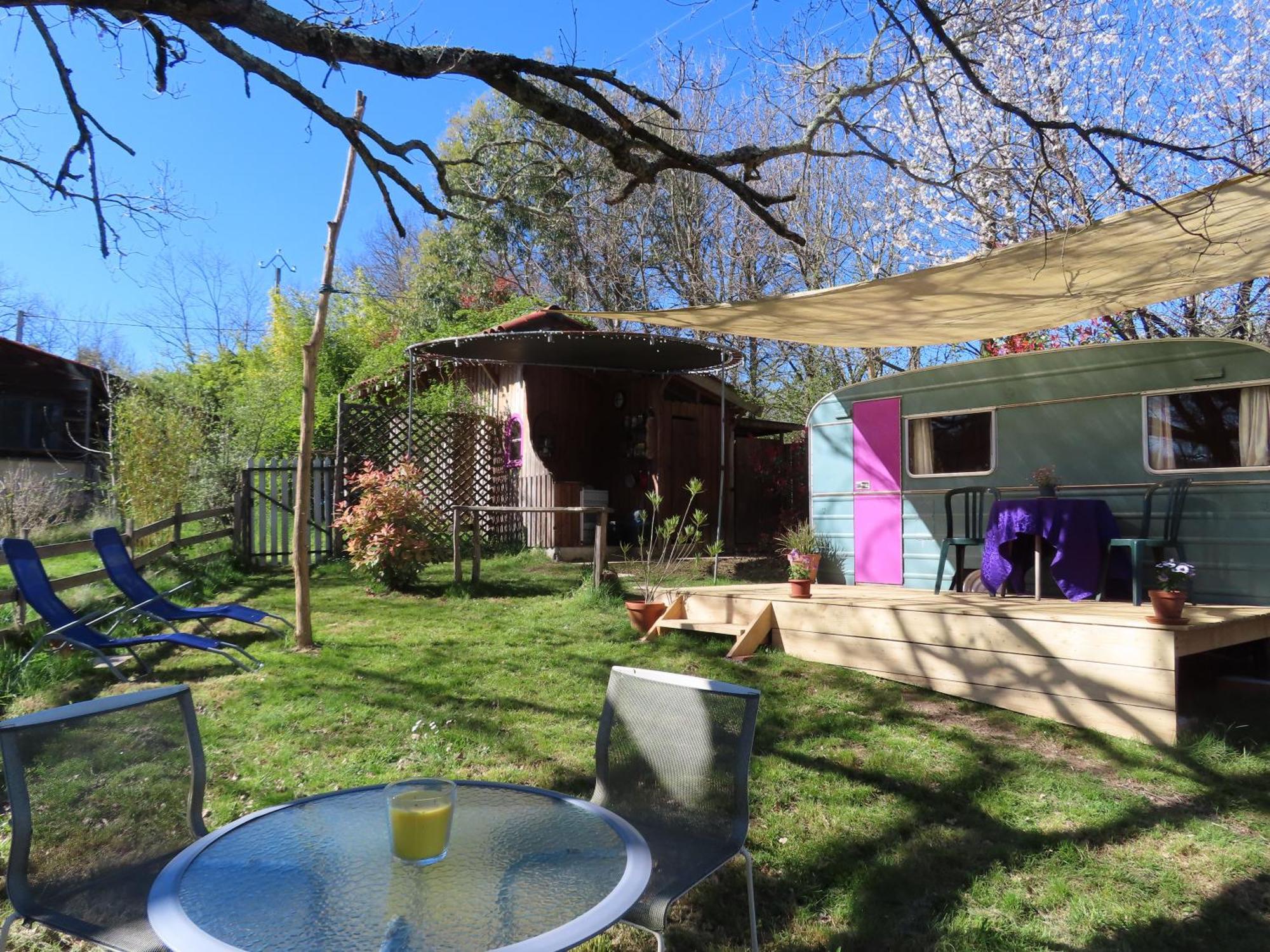 Cosy Cabane Montbrun-Bocage Luaran gambar