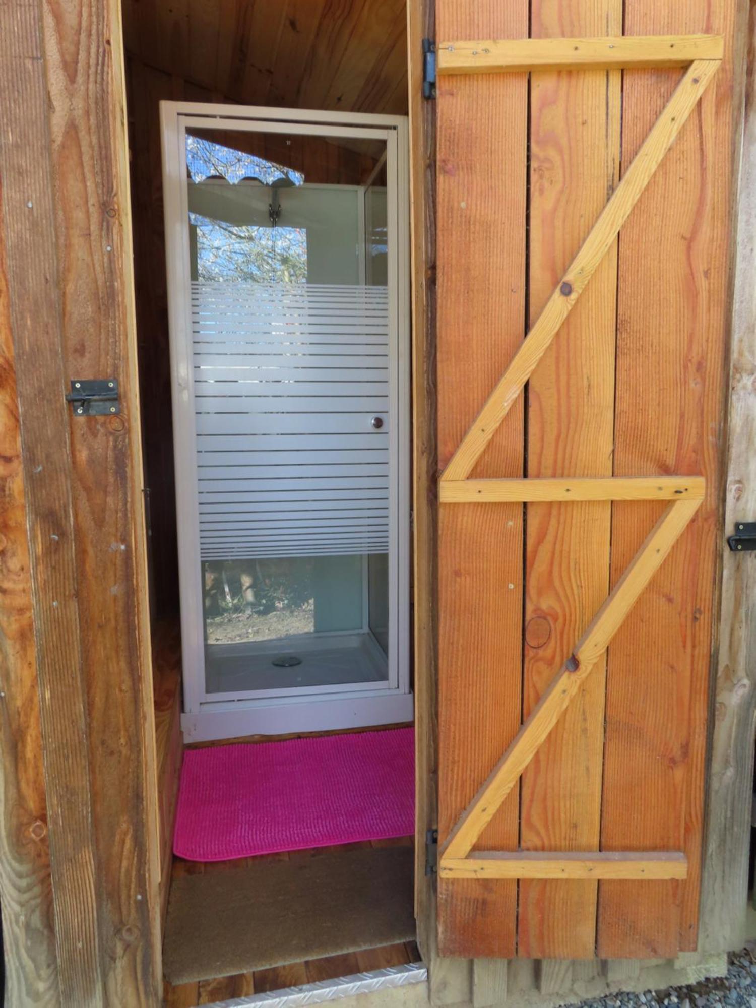 Cosy Cabane Montbrun-Bocage Luaran gambar